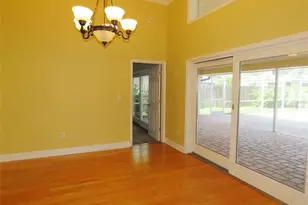 7555 Pine Valley Ln, Seminole, FL 33776 - Photo 8