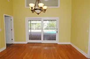 7555 Pine Valley Ln, Seminole, FL 33776 - Photo 10