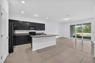 8655 Falling Blue Pl, Riverview, FL 33578 - Photo 2