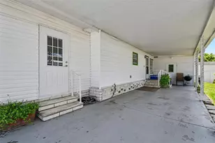 3902 Julie Dr, Wesley Chapel, FL 33543 - Photo 4