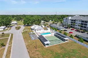 3902 Julie Dr, Wesley Chapel, FL 33543 - Photo 32