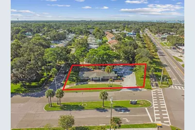 605 Palm Boulevard, Dunedin, FL 34698 - Photo 2