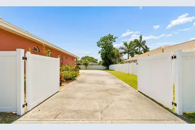 7791 Carver Court, Seminole, FL 33772 - Photo 50
