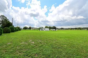 36630 Chancey Rd, Zephyrhills, FL 33541 - Photo 10