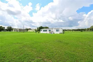 36630 Chancey Rd, Zephyrhills, FL 33541 - Photo 8