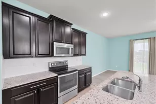 4958 White Sanderling Ct, Tampa, FL 33619 - Photo 16