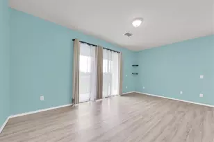 4958 White Sanderling Ct, Tampa, FL 33619 - Photo 10