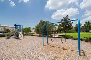 4958 White Sanderling Ct, Tampa, FL 33619 - Photo 22