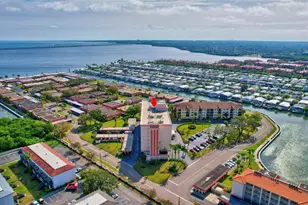 19029 US Hwy 19 N, Clearwater, FL 33764 - Photo 38