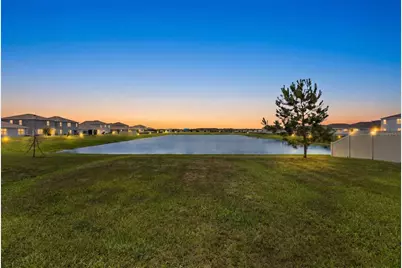 9728 Crescent Ray Drive, Wesley Chapel, FL 33545 - Photo 2