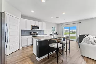 9728 Crescent Ray Dr, Wesley Chapel, FL 33545 - Photo 14