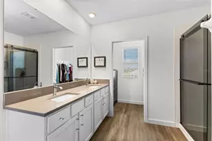 9728 Crescent Ray Dr, Wesley Chapel, FL 33545 - Photo 36