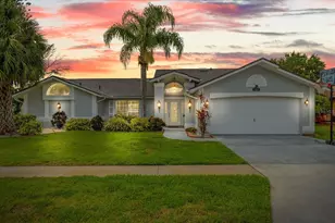 13528 Woodside Dr, Hudson, FL 34667 - Photo 2