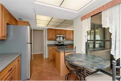 3825 Glen Oaks Manor Drive, Sarasota, FL 34232 - Photo 4