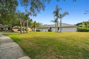 8208 Pinewood Run Ct, Tampa, FL 33647 - Photo 50
