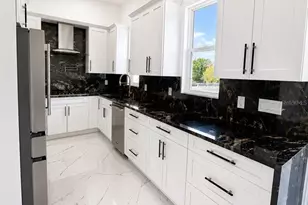 6510 Simone Shores Cir, Apollo Beach, FL 33572 - Photo 14