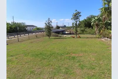 6510 Simone Shores Cir, Apollo Beach, FL 33572 - Photo 16