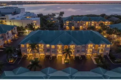 3312 Bay Club Circle #3312, Tampa, FL 33607 - Photo 2