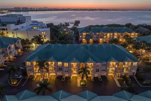 3312 Bay Club Cir, Tampa, FL 33607 - Photo 2