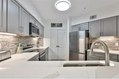 3312 Bay Club Circle #3212, Tampa, FL 33607 - Photo 8
