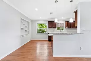 1920 64th Ave N, Saint Petersburg, FL 33702 - Photo 8