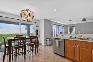 11850 Whisper Creek Dr, Riverview, FL 33569 - Photo 6
