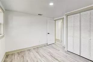 1300 Melonwood Ave, Clearwater, FL 33759 - Photo 6