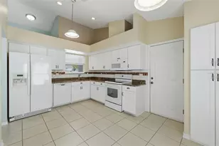 10428 Casa Grande Cir, Spring Hill, FL 34608 - Photo 14