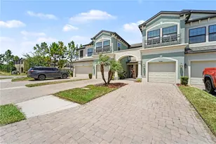 30340 Southwell Pl, Wesley Chapel, FL 33543 - Photo 2