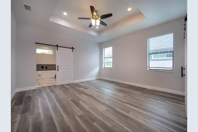 2303 W Ivy Street, Tampa, FL 33607 - Photo 12