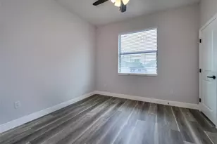 2303 W Ivy St, Tampa, FL 33607 - Photo 10