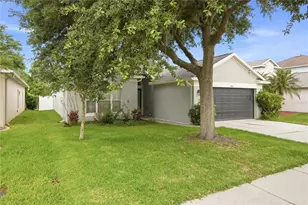 9821 Jasmine Brook Cir, Land O Lakes, FL 34638 - Photo 2