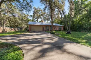 38213 Palm Grove Dr, Zephyrhills, FL 33542 - Photo 2