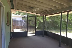 2913 Englewood Dr, Largo, FL 33771 - Photo 10