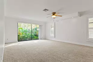 10206 Lakeview Dr, New Port Richey, FL 34654 - Photo 24