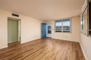 4715 Bay St NE, Saint Petersburg, FL 33703 - Photo 10