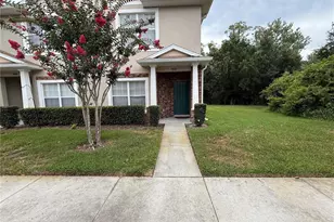 30316 Elderwood Dr, Wesley Chapel, FL 33543 - Photo 1