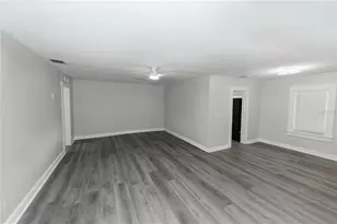 2240 10th St S, Saint Petersburg, FL 33705 - Photo 18