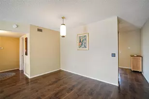 2402 Ecuadorian Way, Clearwater, FL 33763 - Photo 4