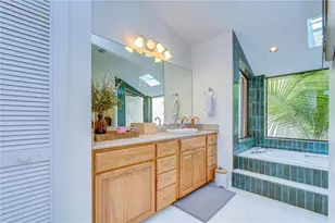 16605 E Course Dr, Tampa, FL 33624 - Photo 22
