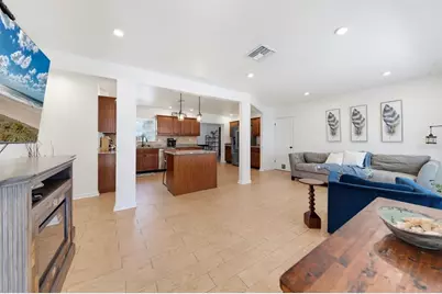 1333 Bayview Drive, Clearwater, FL 33756 - Photo 6