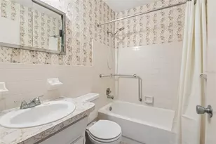 2460 Persian Dr, Clearwater, FL 33763 - Photo 20