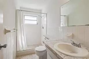 2460 Persian Dr, Clearwater, FL 33763 - Photo 16