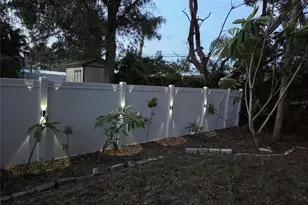 995 Emerson Dr, Dunedin, FL 34698 - Photo 40