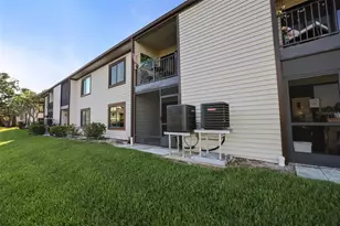 358 Moorings Cove Dr, Tarpon Springs, FL 34689 - Photo 8