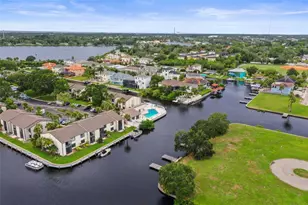 358 Moorings Cove Dr, Tarpon Springs, FL 34689 - Photo 48