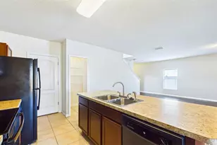 14517 Dunrobin Dr, Wimauma, FL 33598 - Photo 10