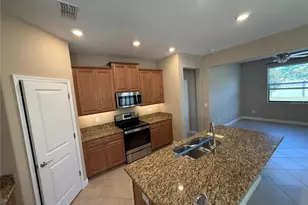 16852 Scuba Crest St, Wimauma, FL 33598 - Photo 2