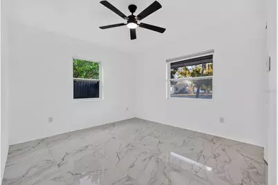 2801 45th Street S, Saint Petersburg, FL 33711 - Photo 16