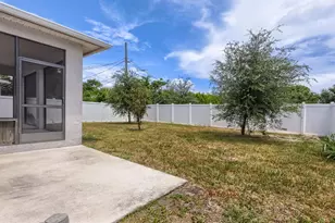 3029 54th Ave N, Saint Petersburg, FL 33714 - Photo 26